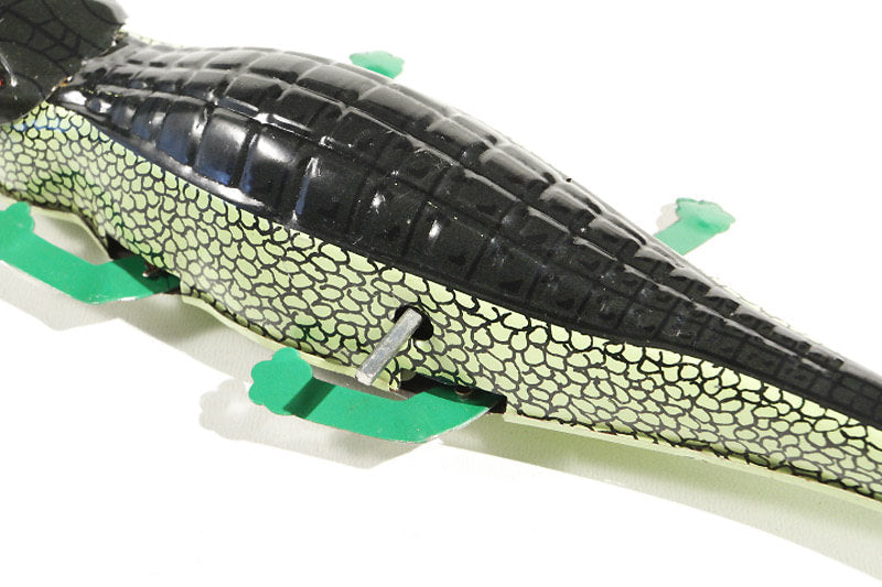Krokodil aus Blech, grün