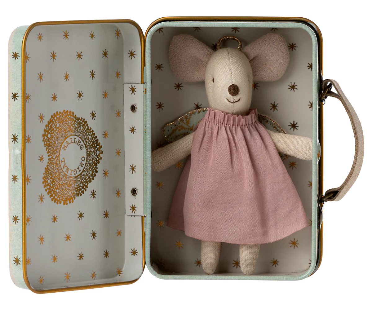Angel mouse in a suitcase, Little Sister