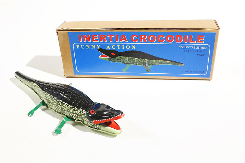Krokodil aus Blech, grün