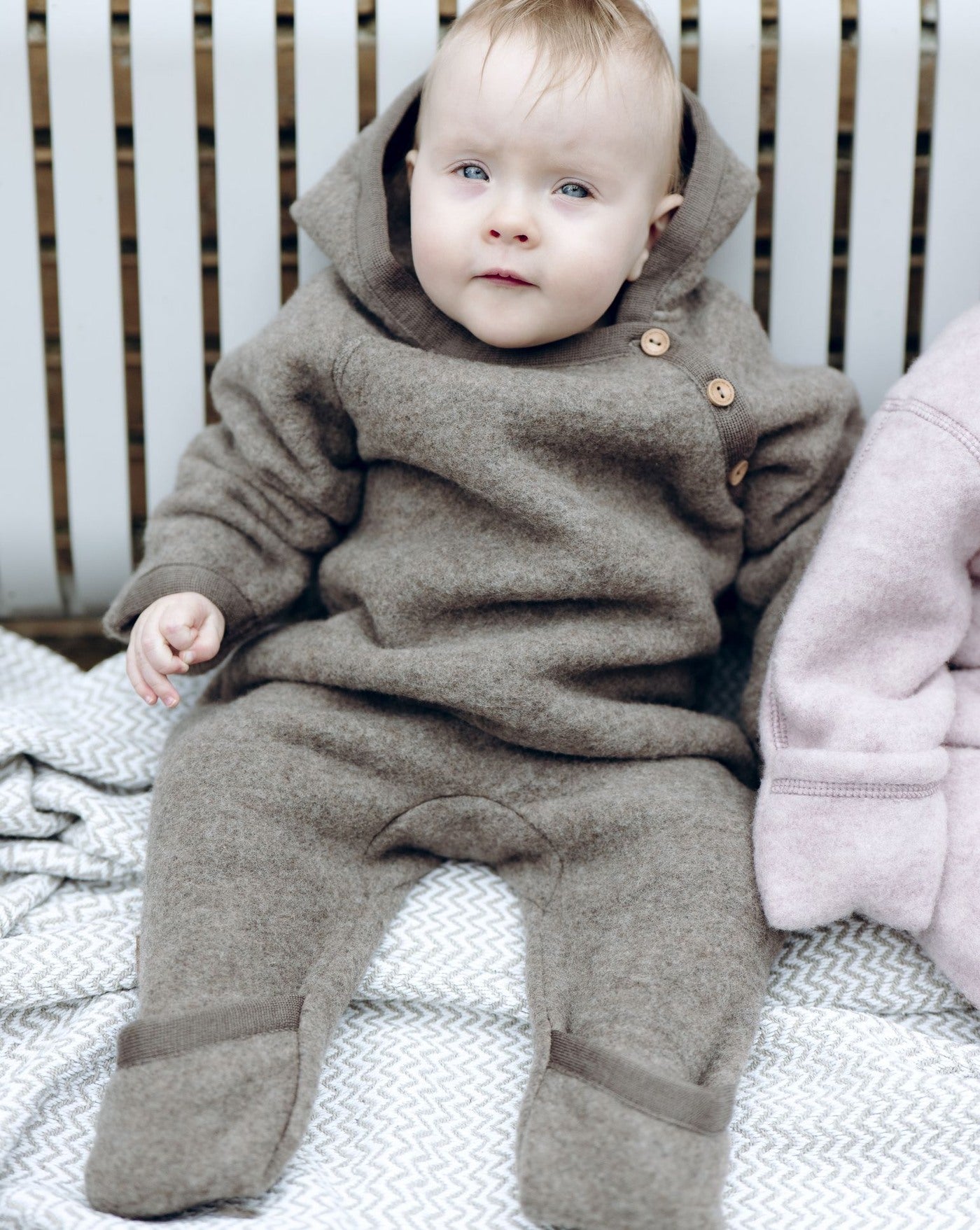 Overall mit Kapuze, Knöpfe