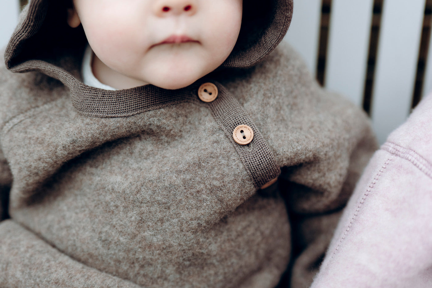 Overall mit Kapuze, Knöpfe